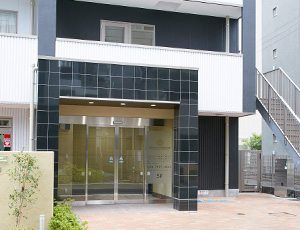 おおたかの森T&Tビル入口の写真